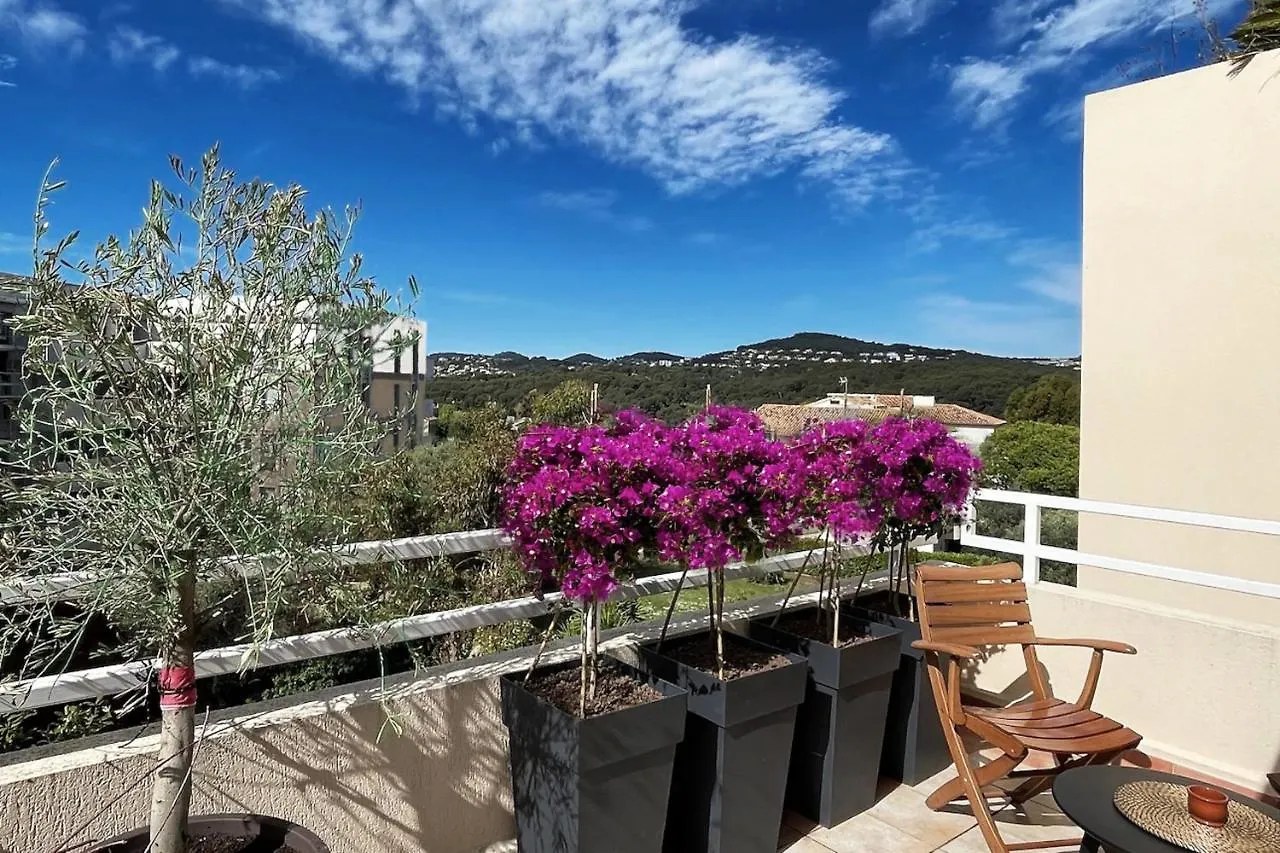 Apartment Appartement Graphique Welkeys Antibes